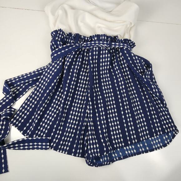 J for Justify White Spaghetti Strap & Navy Romper Shorts Set Women's Size L - Picture 8 of 9